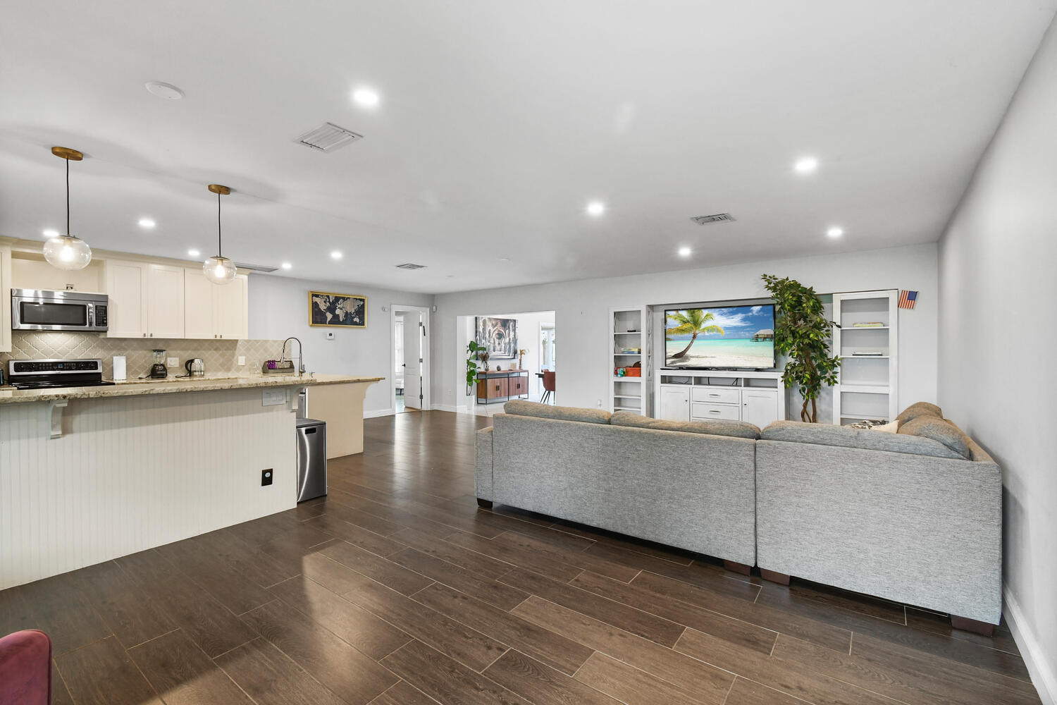 21240 Hazelwood Lane Boca Raton, FL 33428 - Photo 21 of 73 Family room 1
