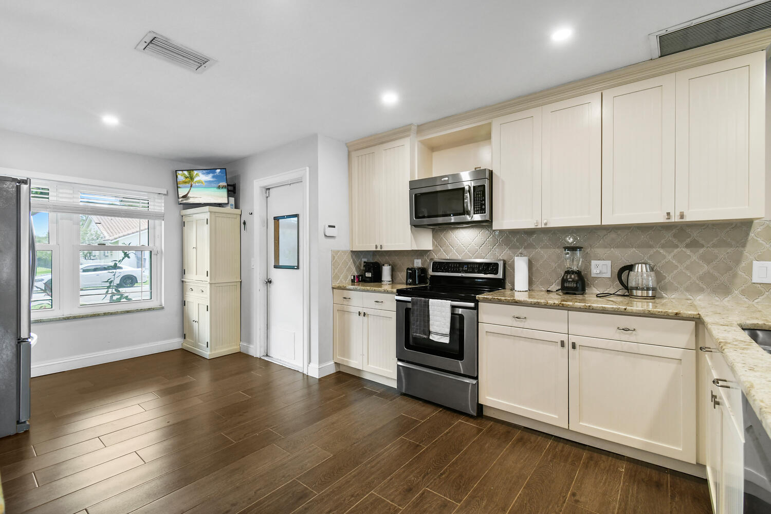 21240 Hazelwood Lane Boca Raton, FL 33428 - Photo 23 of 73 Kitchen 3