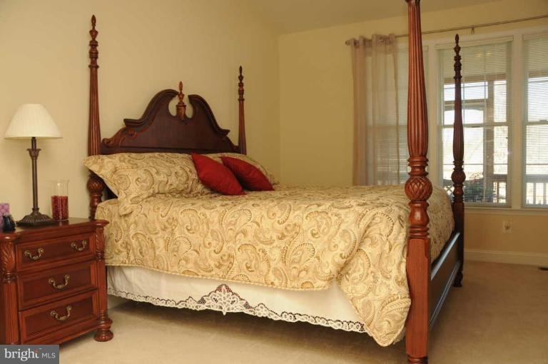 13590 Ryton Ridge Lane Gainesville, VA 20155 - Photo 21 of 27 Master Bedroom