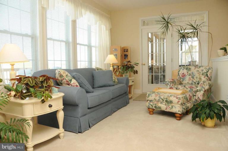13590 Ryton Ridge Lane Gainesville, VA 20155 - Photo 23 of 27 Sunroom