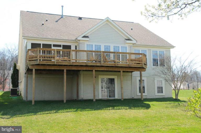13590 Ryton Ridge Lane Gainesville, VA 20155 - Photo 26 of 27 Exterior #3