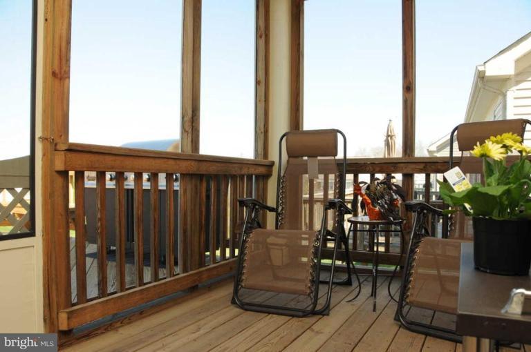 13590 Ryton Ridge Lane Gainesville, VA 20155 - Photo 27 of 27 Screened-in Porch