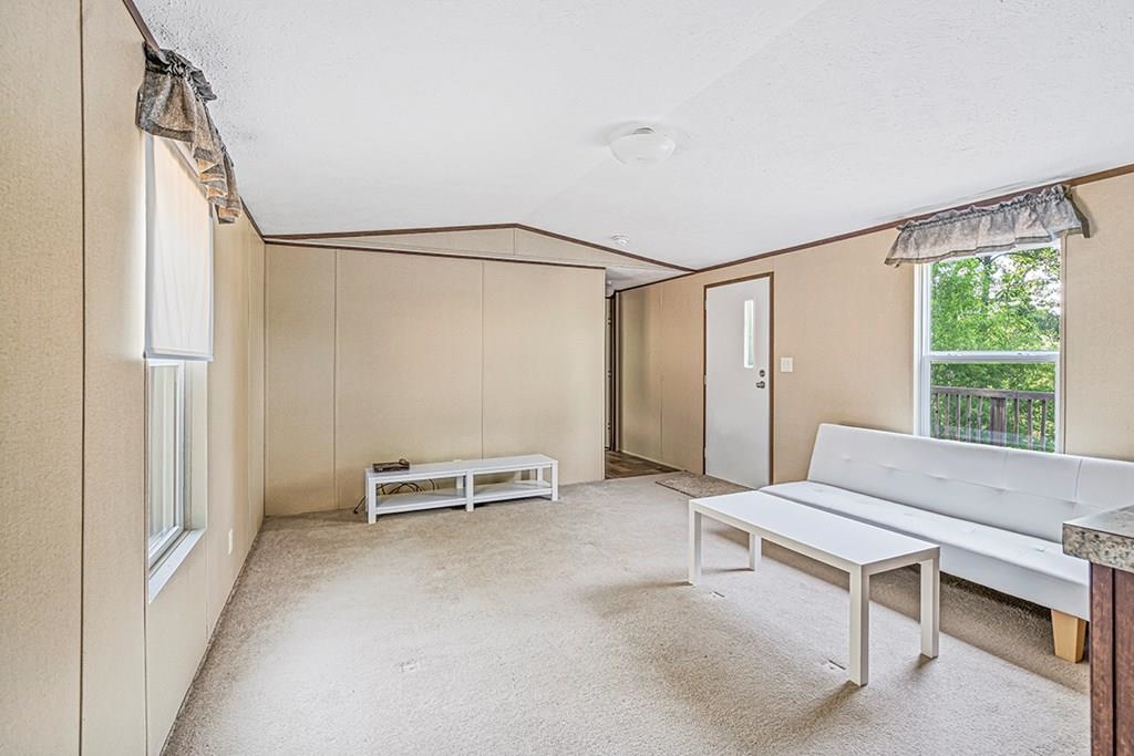 586 North Ruth Walker Road Waterloo, SC 29384 - Photo 10 of 20