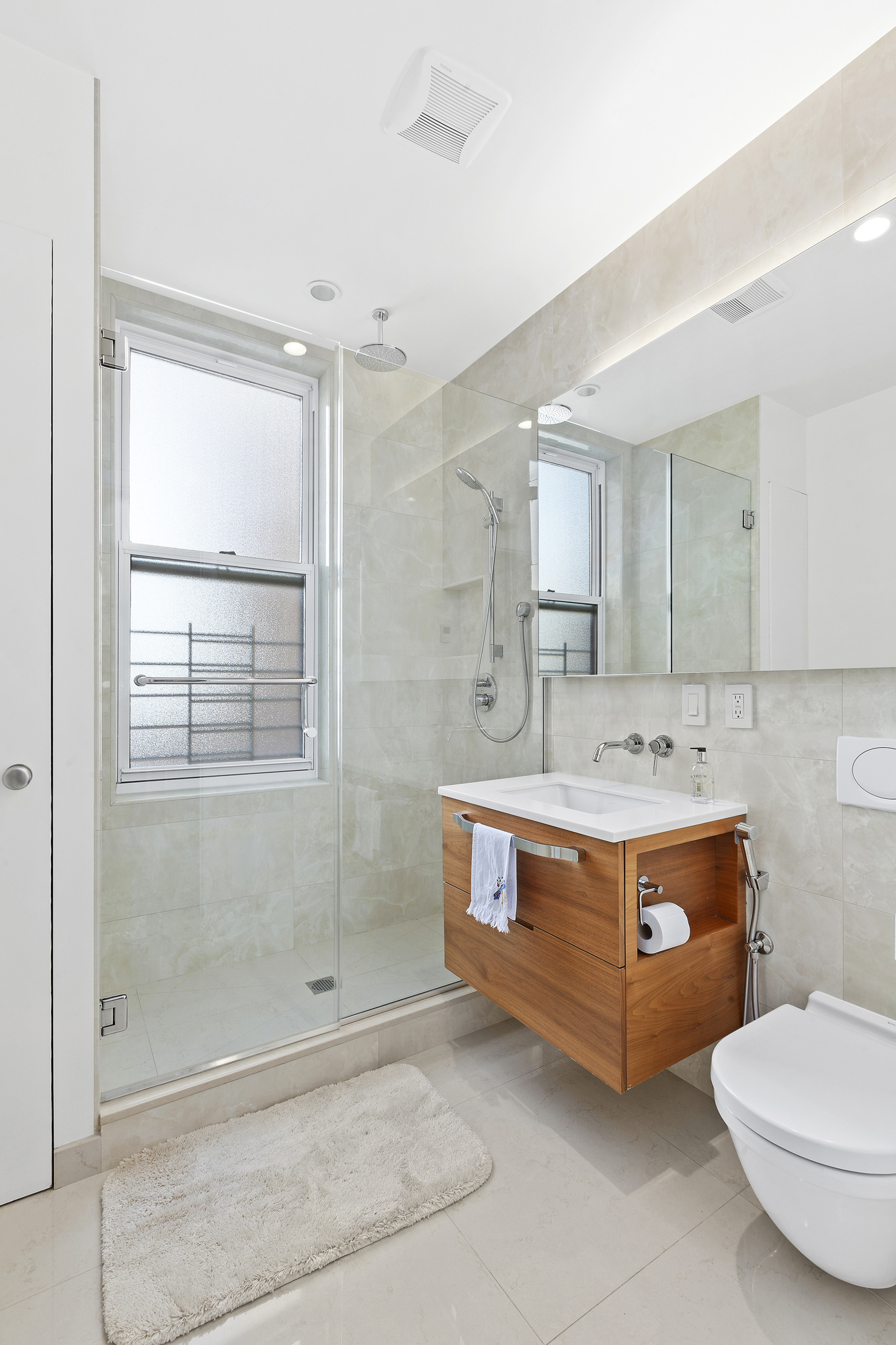 118 West 79th Street, Unit 8A Manhattan, NY 10024 - Photo 9 of 10