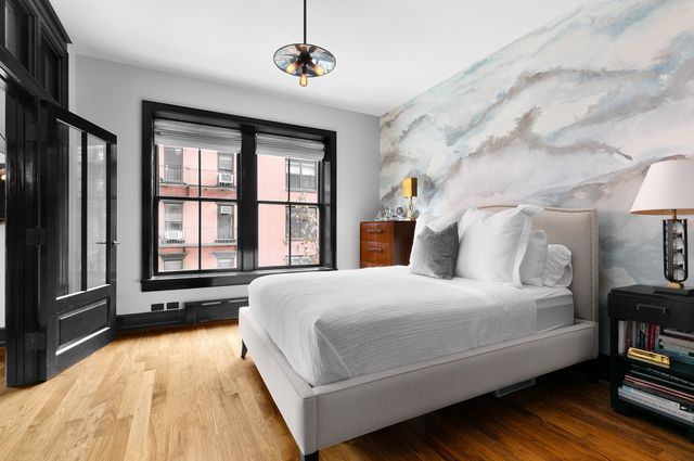 $2,000,000 | 211 Elizabeth Street, Unit 3E | NoLita