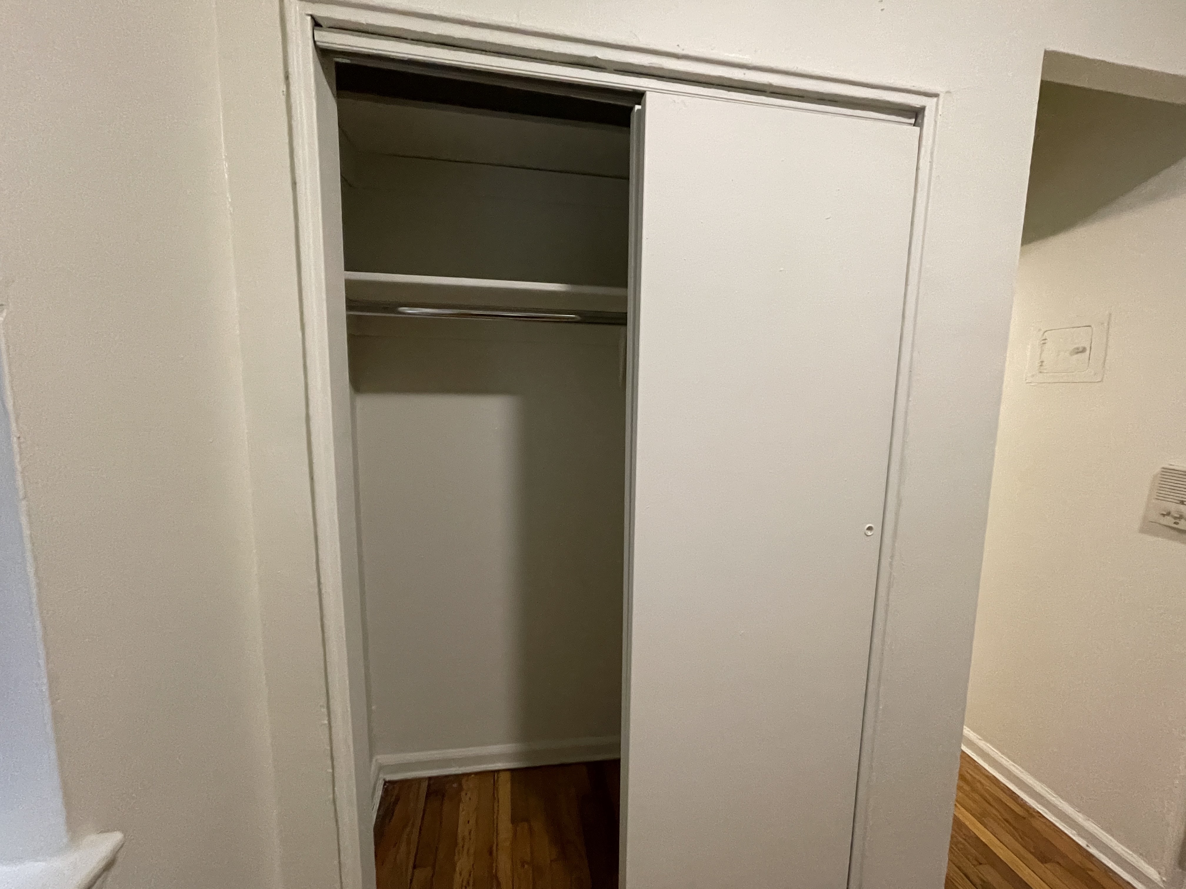 153 East 43rd Street, Unit 3C Manhattan, NY 10017 - Photo 5 of 6