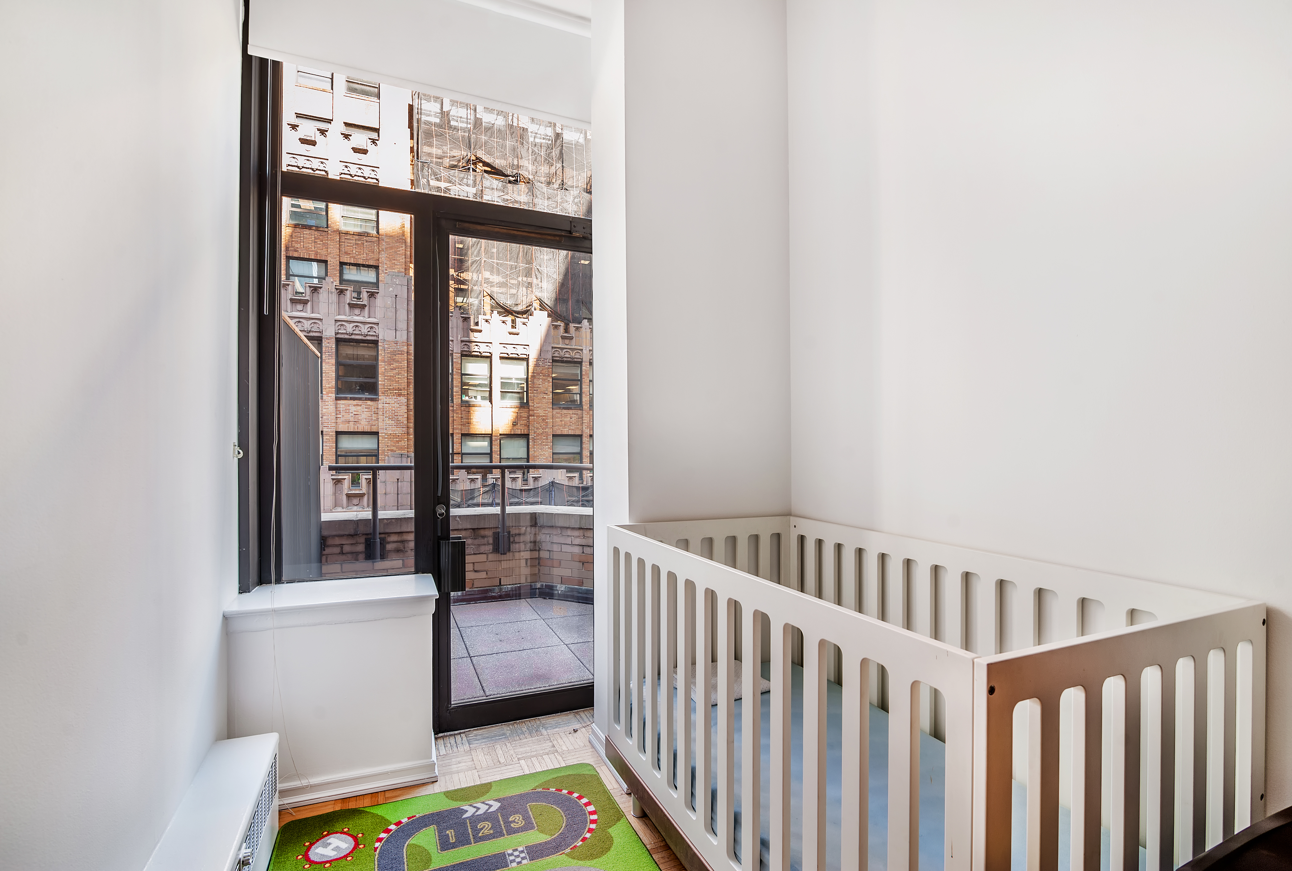 310 East 46th Street, Unit 10C Manhattan, NY 10017 - Photo 5 of 7