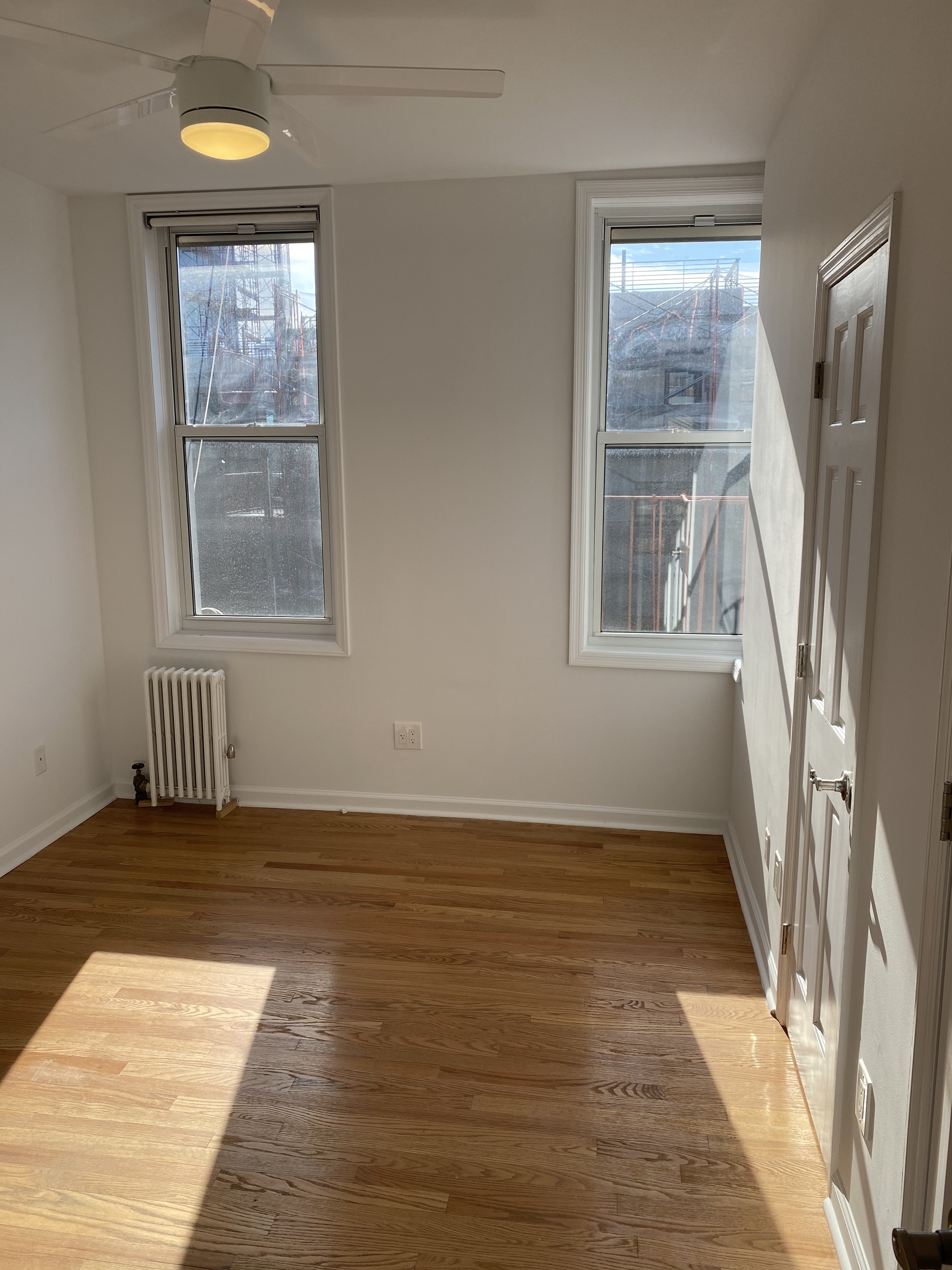 262 North 6th Street, Unit 4L Brooklyn, NY 11211 - Photo 3 of 10