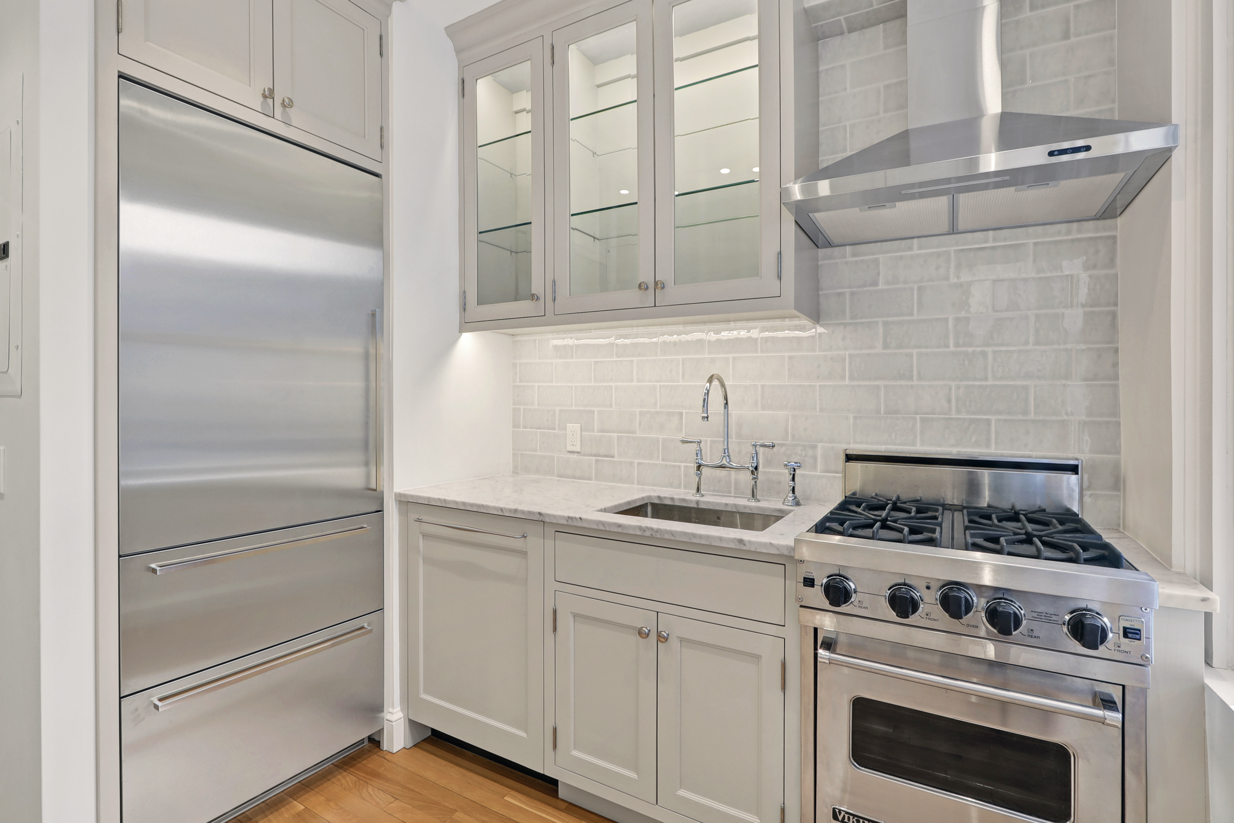 455 East 51st Street, Unit 2C Manhattan, NY 10022 - Photo 5 of 12