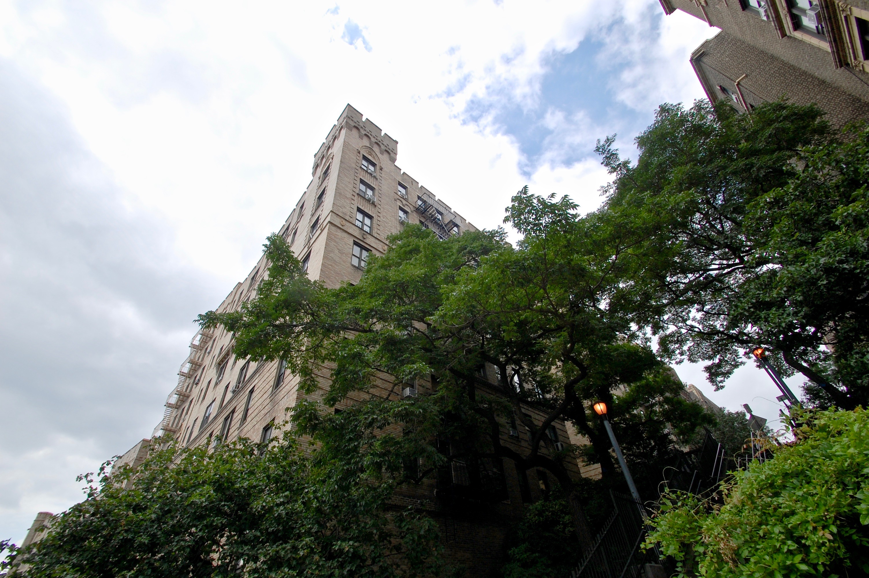 92 Pinehurst Avenue, Unit 3E Manhattan, NY 10033 - Photo 4 of 4