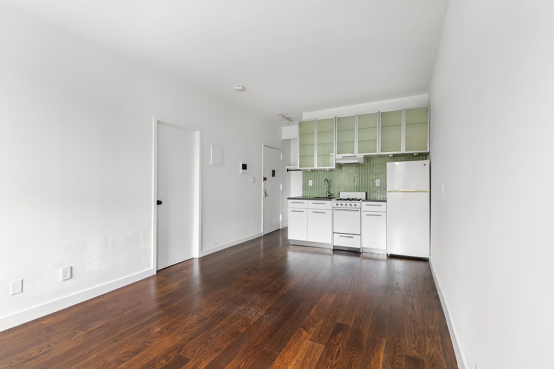 373 Bleecker Street, Unit 3D Manhattan, NY 10014 - Photo 1 of 7