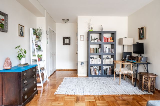 $172,500 | 2 Fordham Hill Ovl, Unit 15A | University Heights