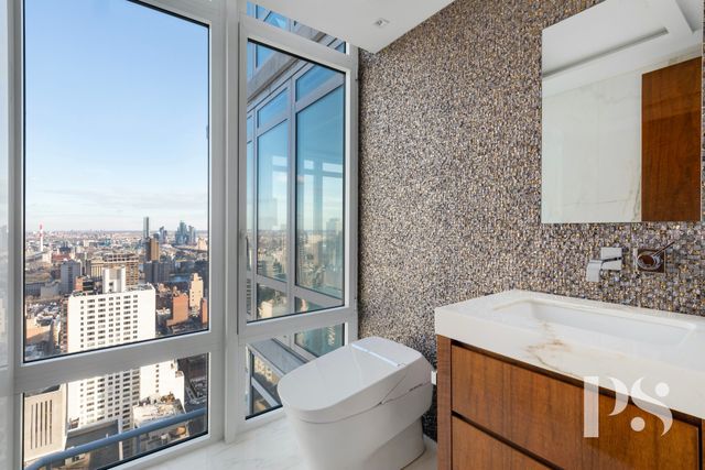 $9,200,000 | 188 East 64th Street, Unit PH4 | Upper East Side