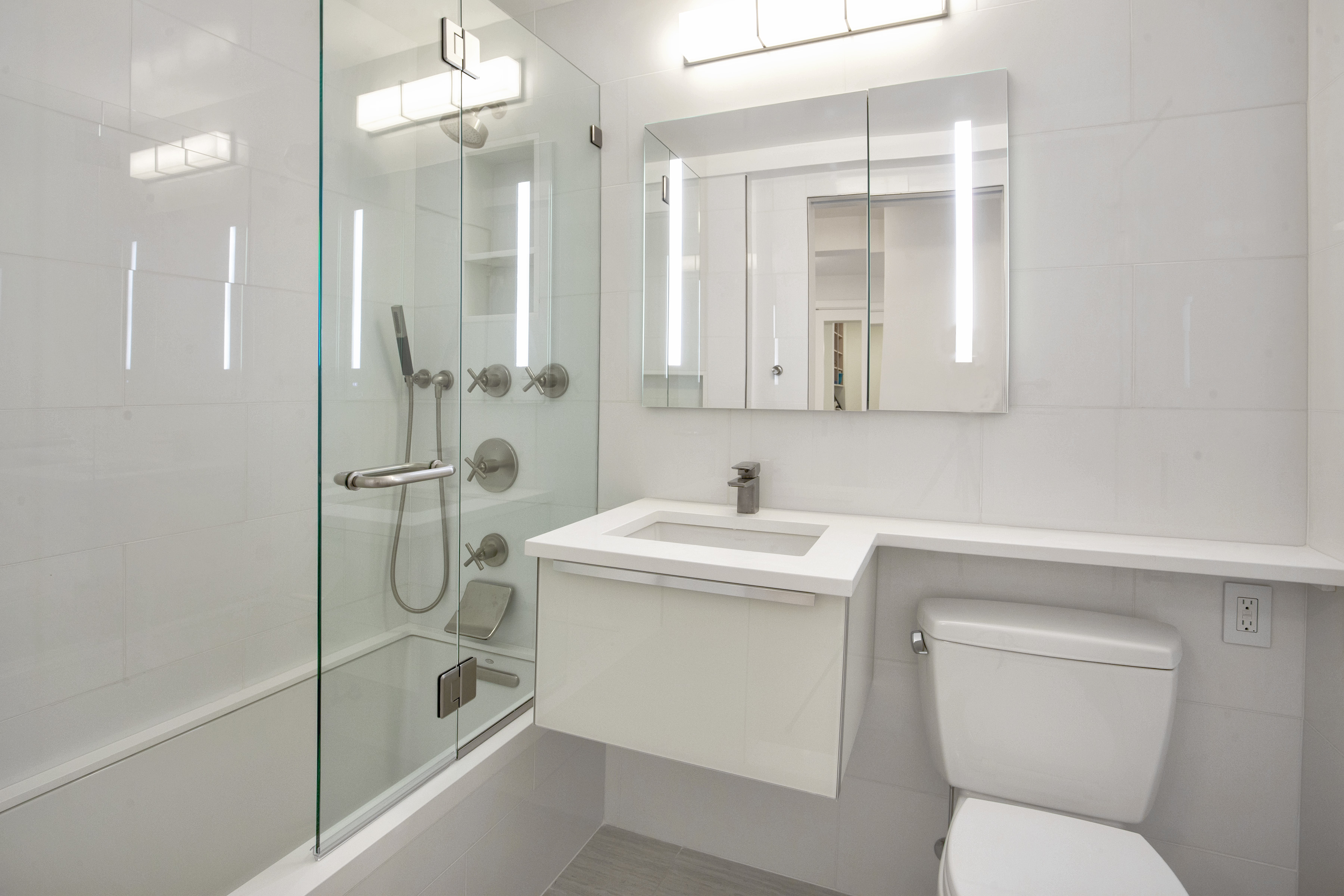 200 East 57th Street, Unit 7M Manhattan, NY 10022 - Photo 11 of 17