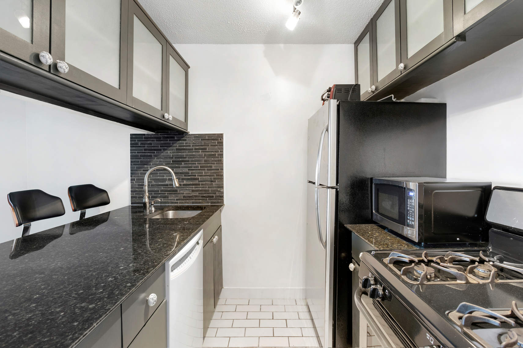 200 Rector Place, Unit 16G Manhattan, NY 10280 - Photo 8 of 19