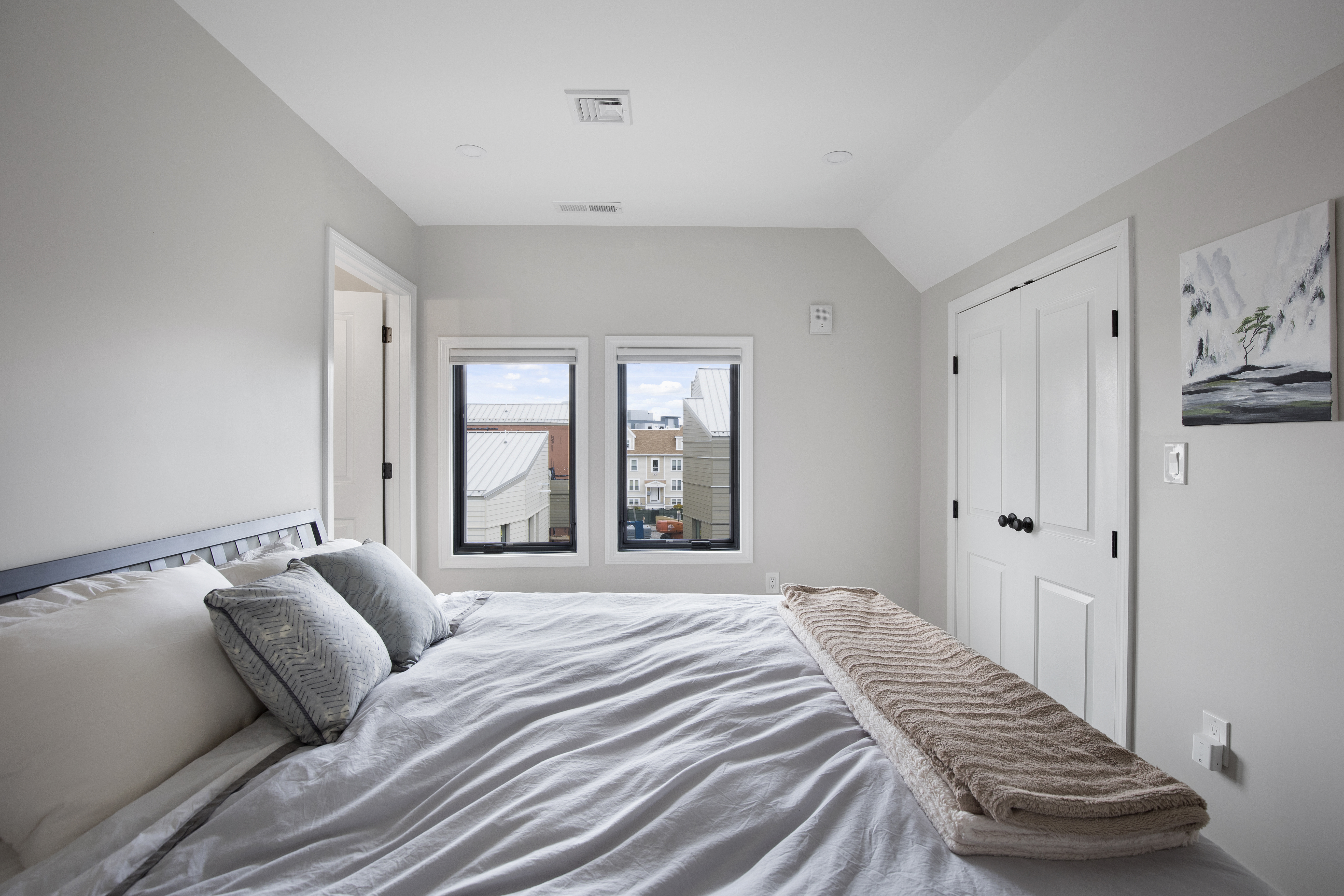 134 Holton Street, Unit 3 Brighton, MA 02135 - Photo 13 of 20