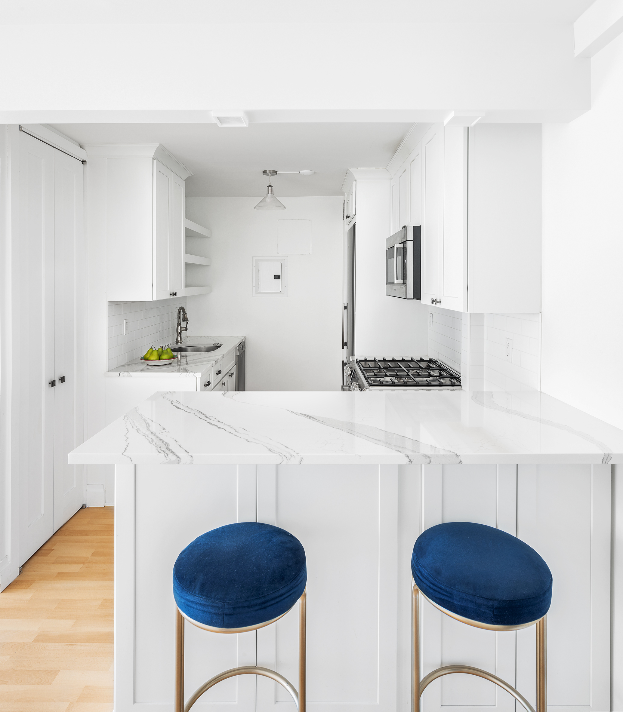 360 West 22nd Street, Unit 9J Manhattan, NY 10011 - Photo 4 of 7