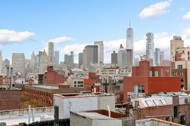 $2,000,000 | 211 Elizabeth Street, Unit 3E | NoLita