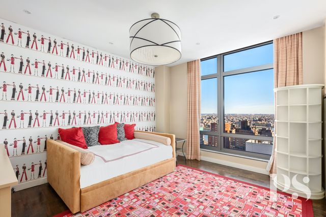 $5,300,000 | 450 East 83rd Street, Unit 24BC | Upper East Side