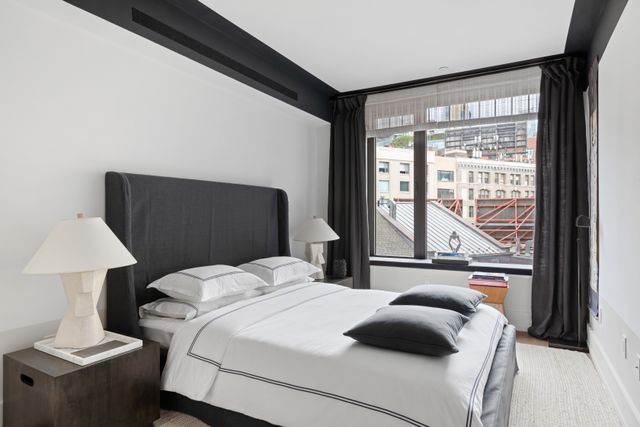 $5,550,000 | 465 Washington Street | TriBeCa