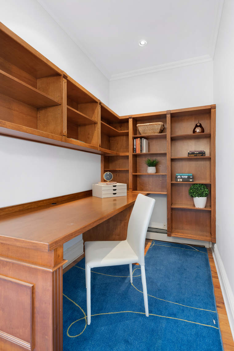 314 East 81st Street Manhattan, NY 10028 - Photo 13 of 26