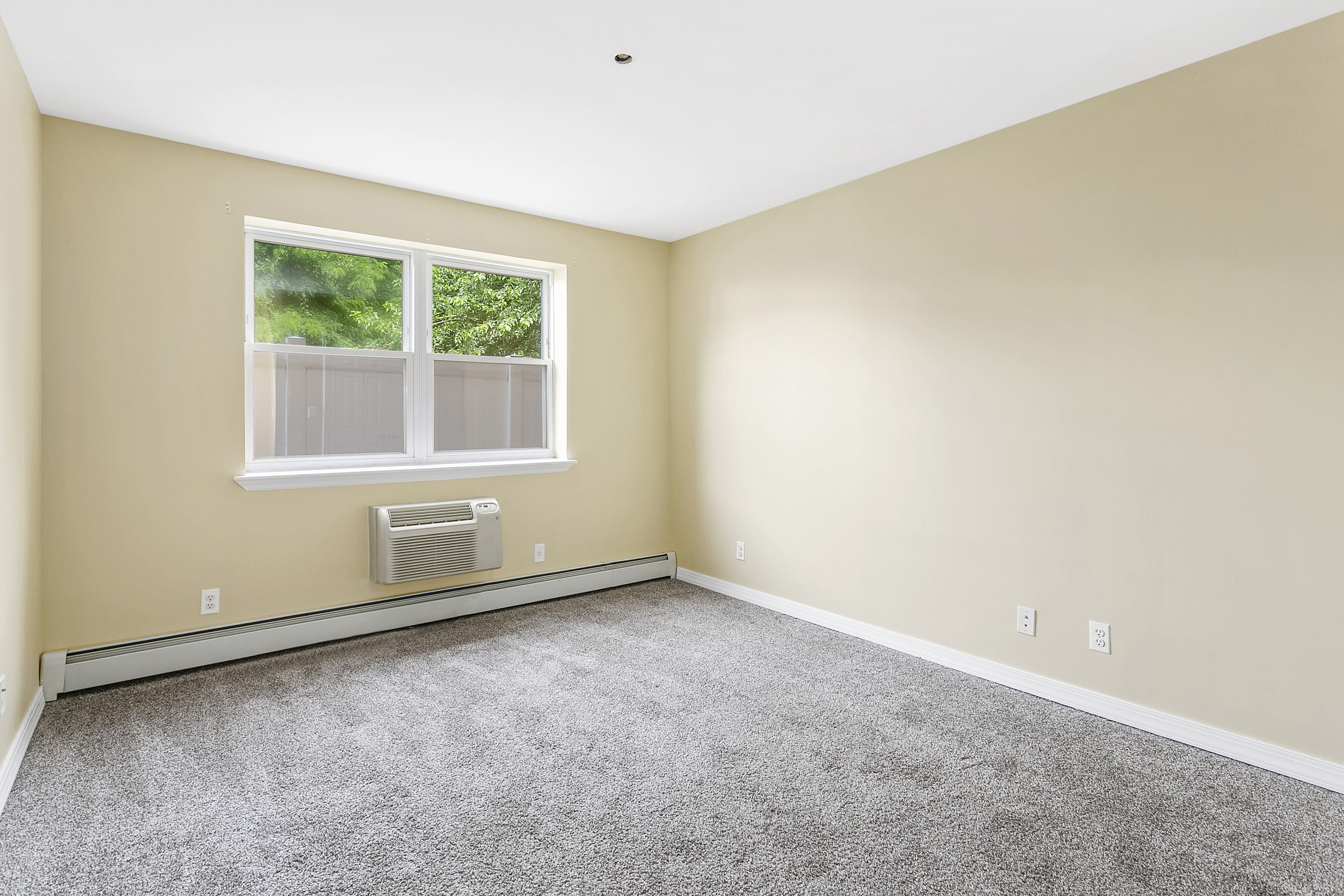 442 97th Street, Unit 1I Brooklyn, NY 11209 - Photo 3 of 5