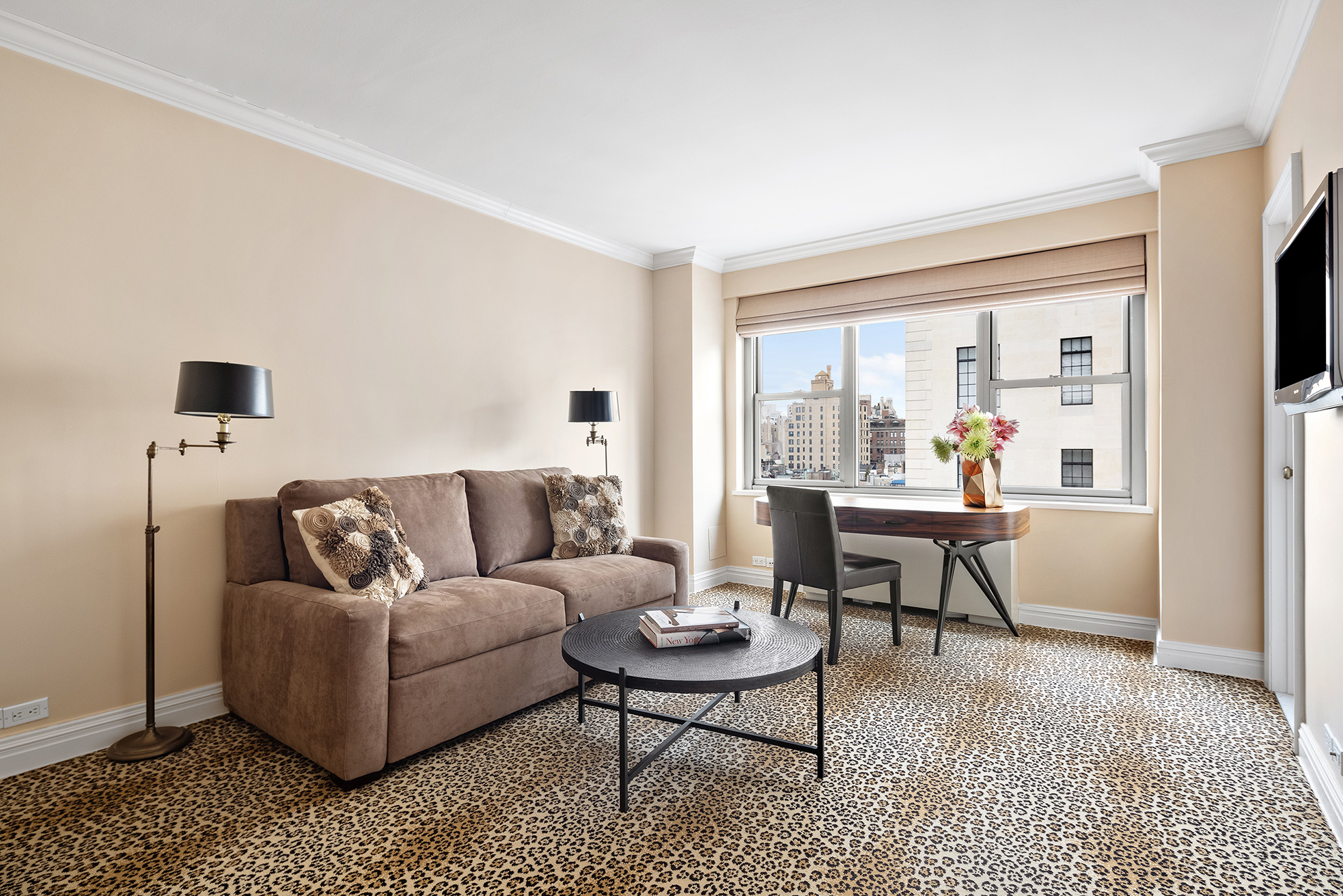 650 Park Avenue, Unit 15D Manhattan, NY 10065 - Photo 7 of 11