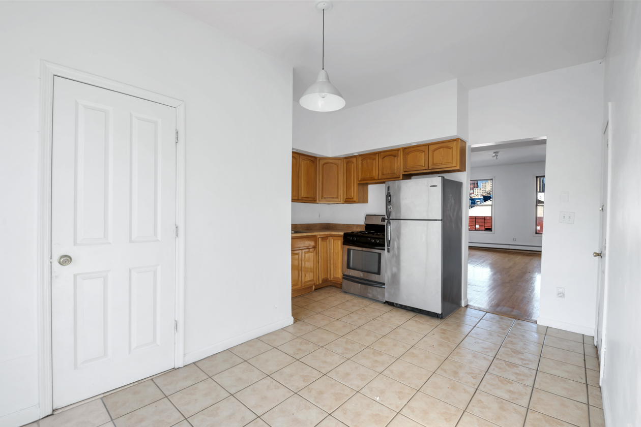 544 Union Street, Unit 2 Brooklyn, NY 11215 - Photo 4 of 4