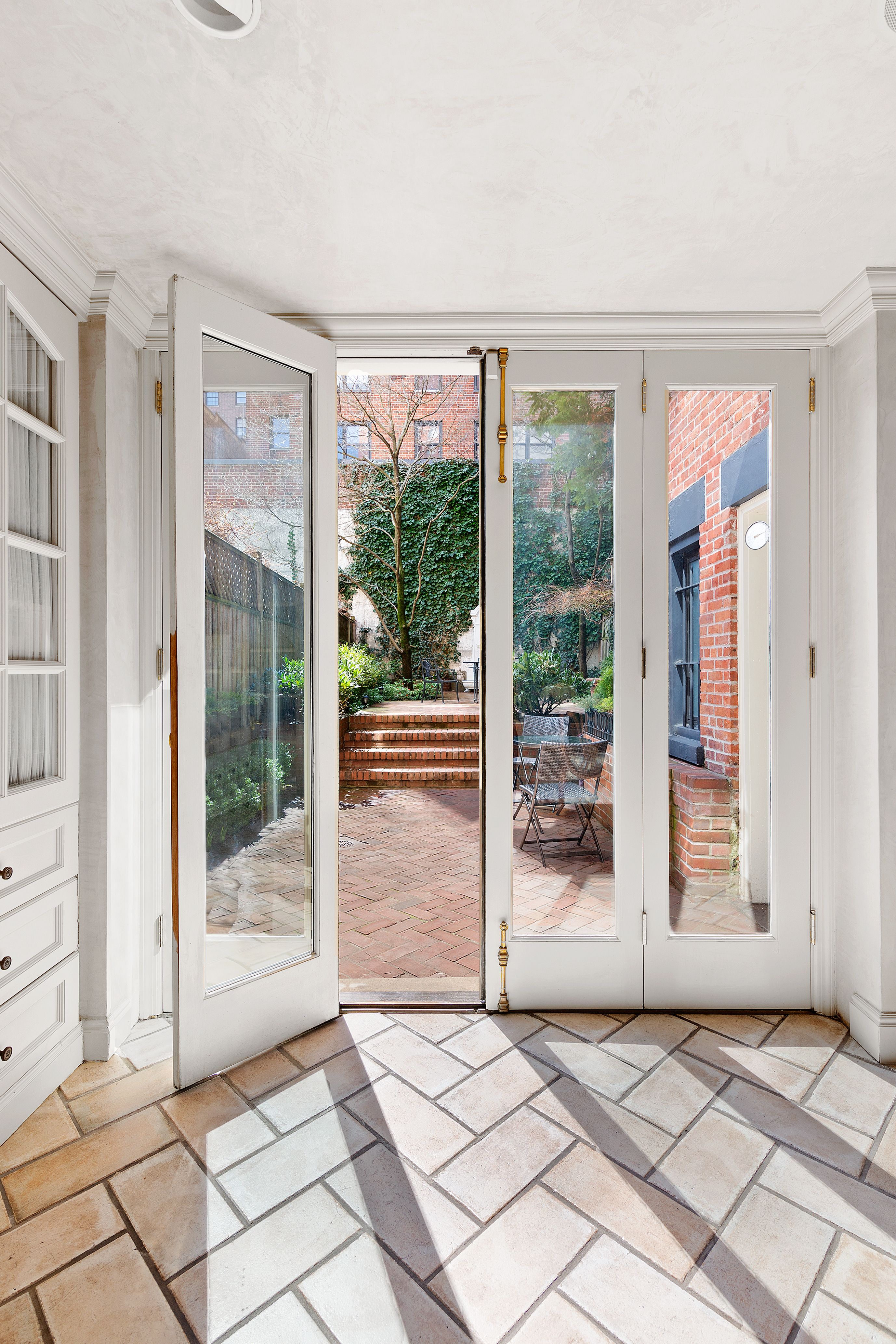 118 East 95th Street Manhattan, NY 10128 - Photo 19 of 25