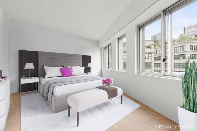 $905,000 | 133 Water Street, Unit 10A | DUMBO