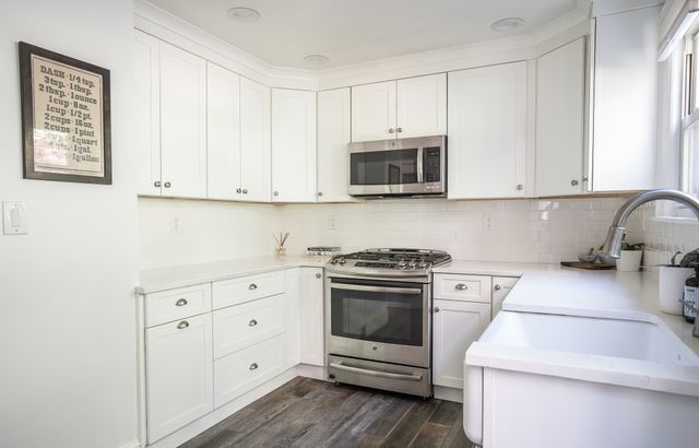 $745,000 | 3459 Irwin Avenue | Kingsbridge