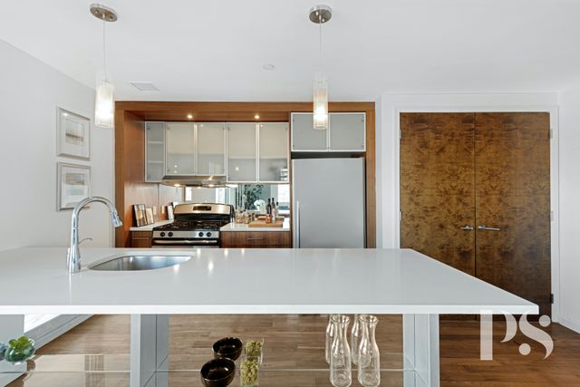 $1,100,000 | 154 Skillman Avenue, Unit 4A | Williamsburg