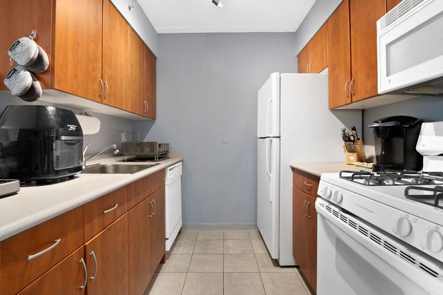 $775,000 | 330 West 145th Street, Unit 313 | Central Harlem