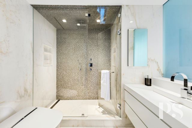 $9,200,000 | 188 East 64th Street, Unit PH4 | Upper East Side