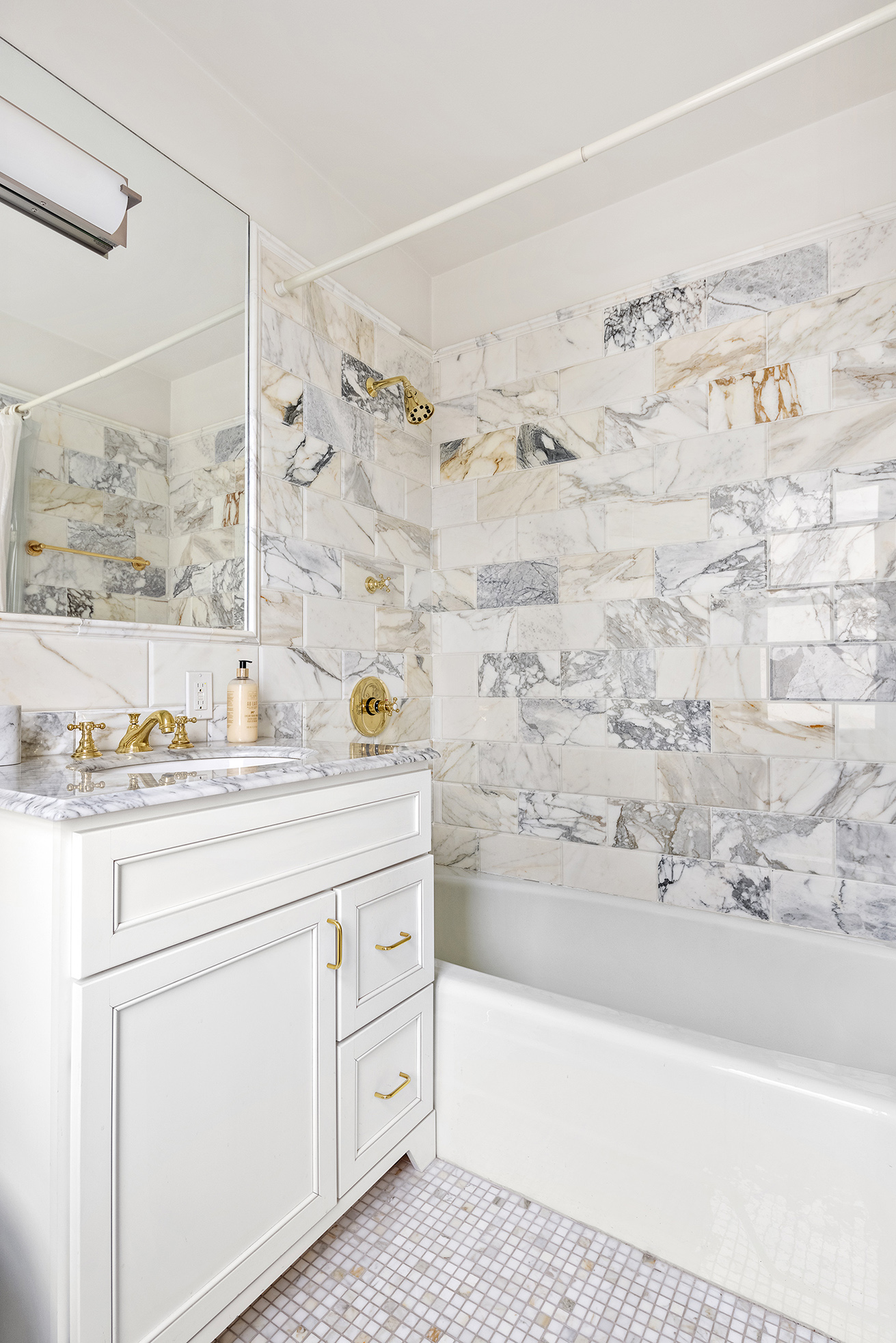 650 Park Avenue, Unit 15D Manhattan, NY 10065 - Photo 9 of 11