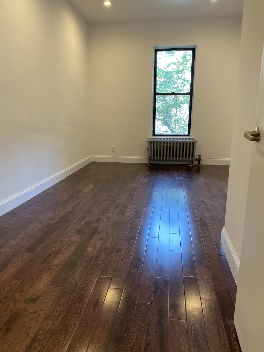 339 East 82nd Street, Unit 4B Manhattan, NY 10028 - Photo 5 of 6