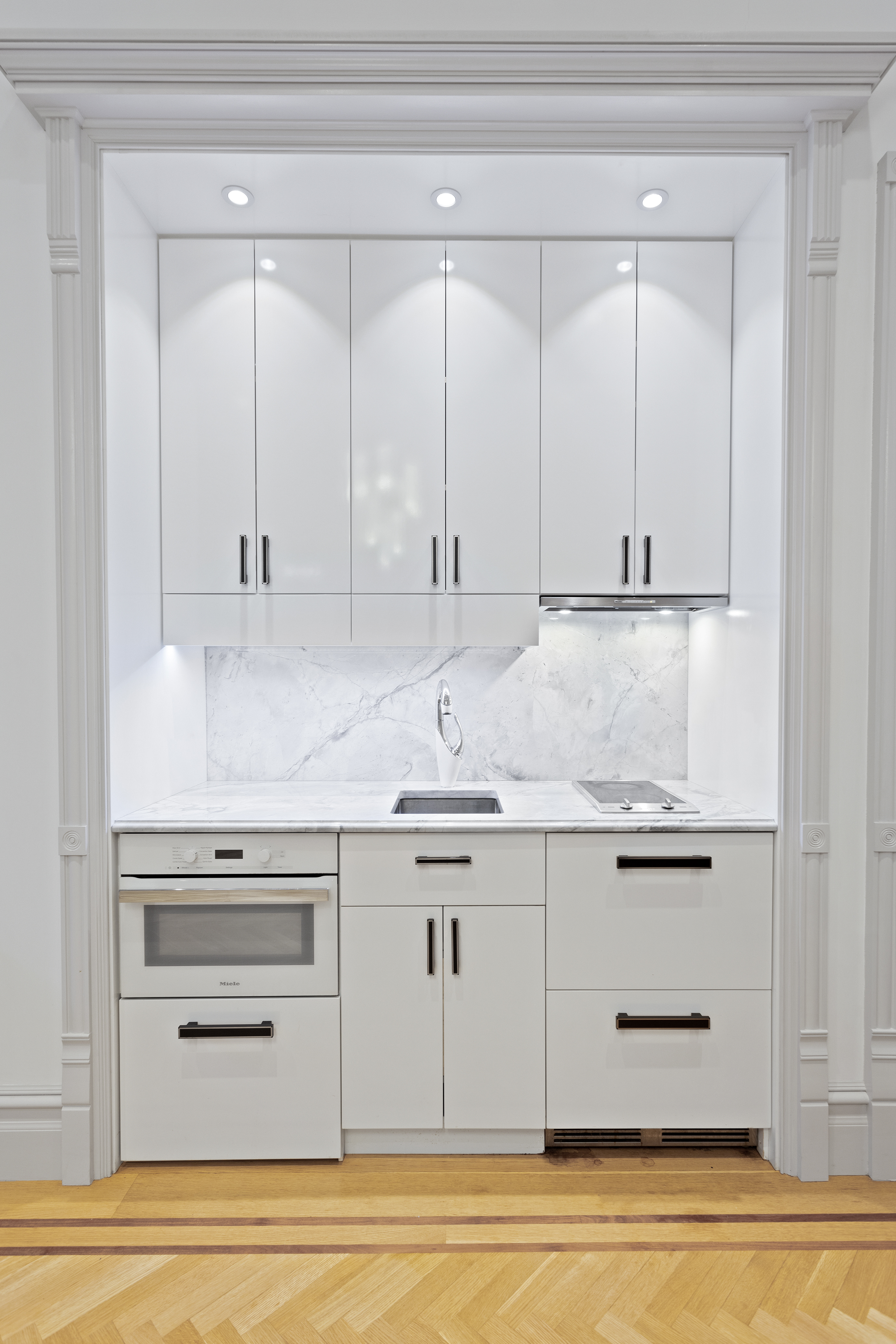 205 West 57th Street, Unit 10DD Manhattan, NY 10019 - Photo 4 of 13