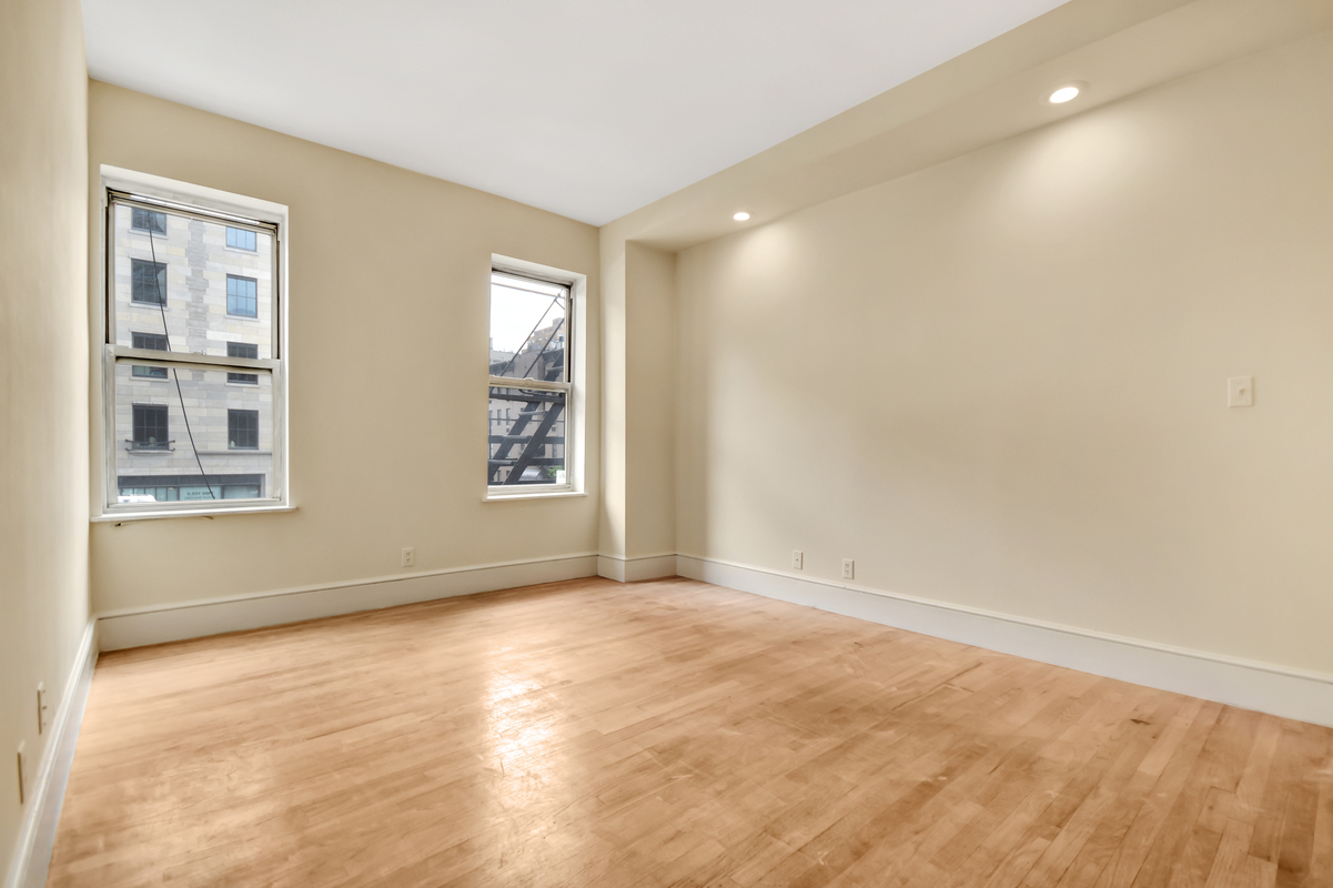 247 East 81st Street, Unit 2D Manhattan, NY 10028 - Photo 1 of 5