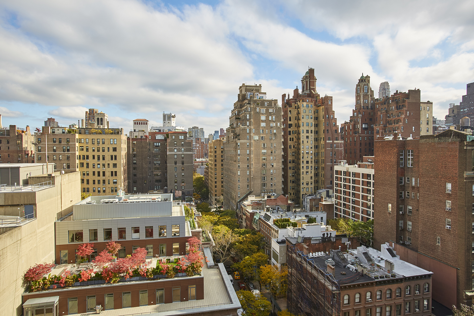 23 East 74th Street, Unit 15B Manhattan, NY 10021 - Photo 5 of 8