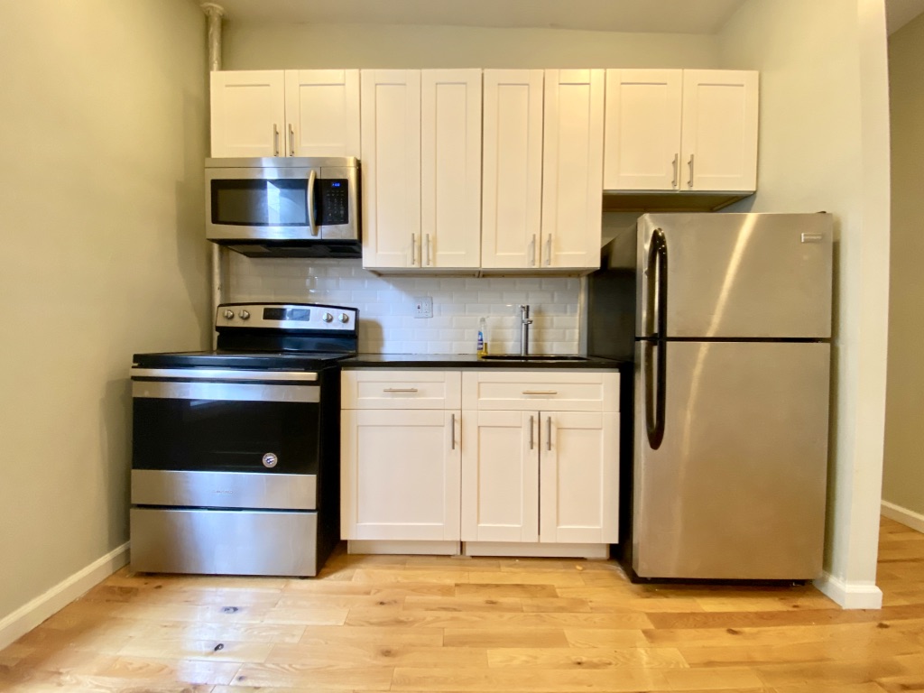 148 West 142nd Street, Unit 39 Manhattan, NY 10030 - Photo 4 of 8