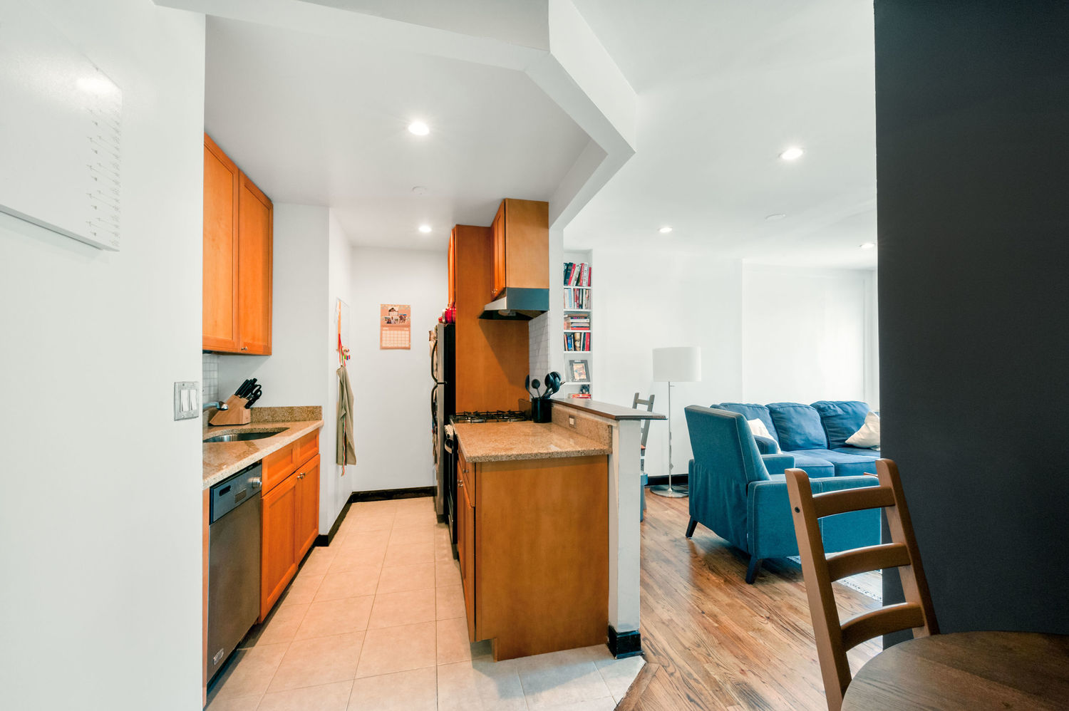 339 West 20th Street, Unit 3R Manhattan, NY 10011 - Photo 2 of 8