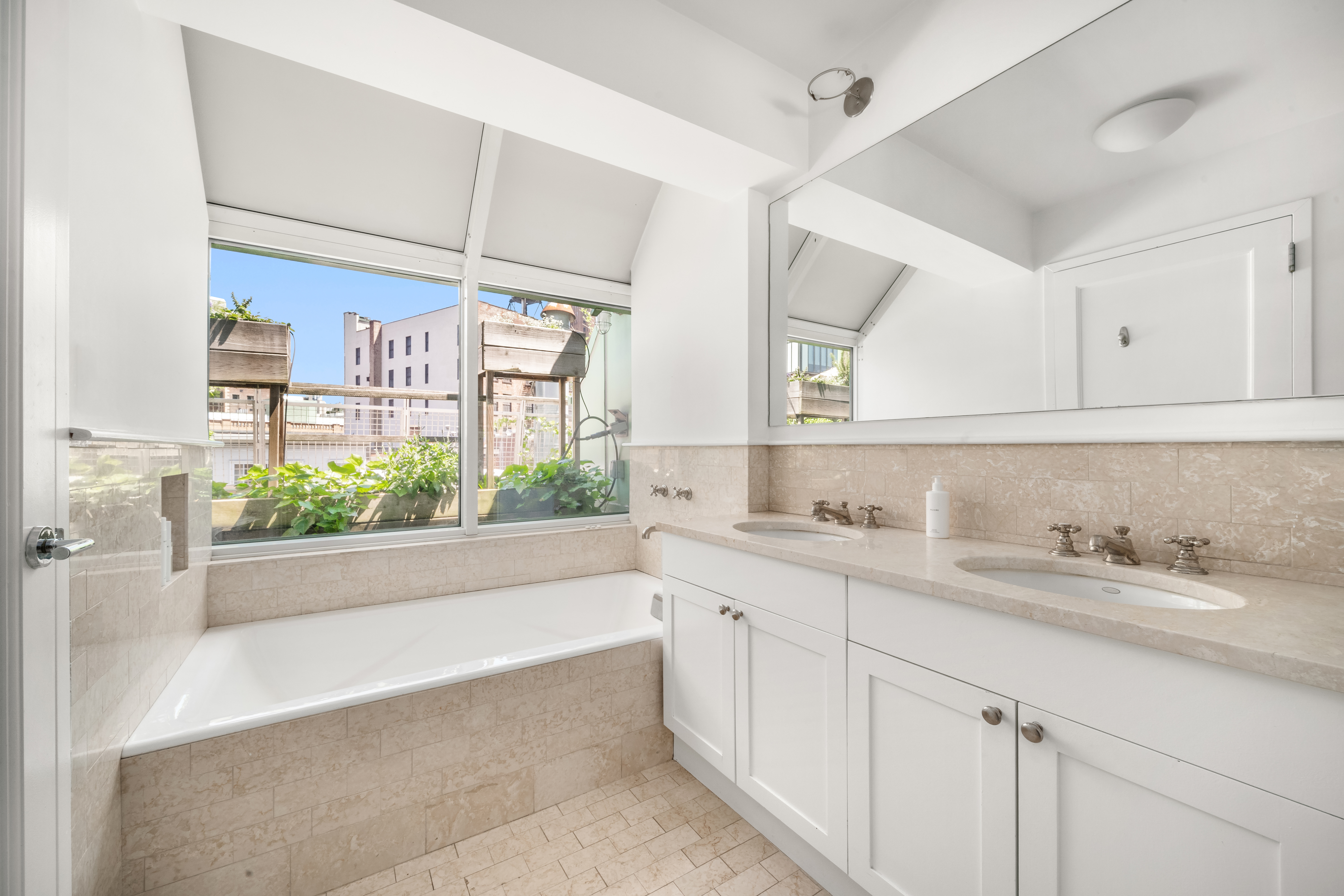 18 Leonard Street, Unit PHB Manhattan, NY 10013 - Photo 16 of 24