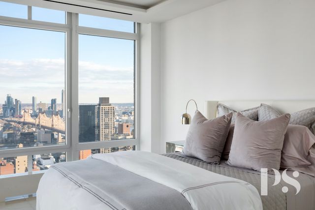 $9,200,000 | 188 East 64th Street, Unit PH4 | Upper East Side