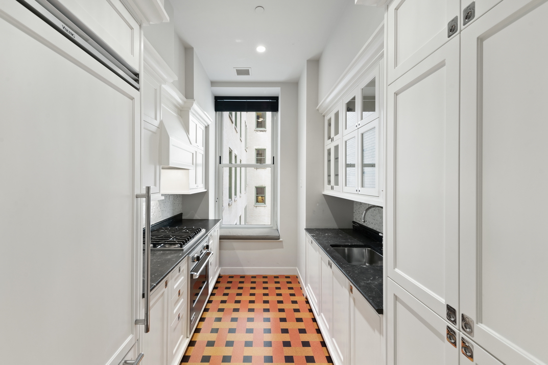 1 Central Park South, Unit 806 Manhattan, NY 10019 - Photo 5 of 24