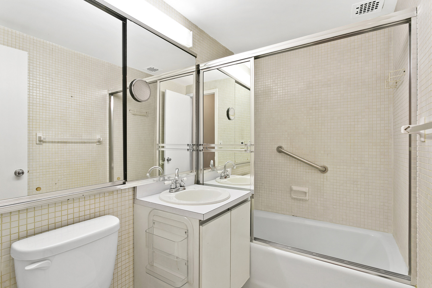 170 East 88th Street, Unit 6D Manhattan, NY 10128 - Photo 5 of 7