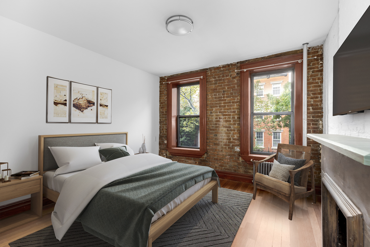 316 West 19th Street, Unit 3E Manhattan, NY 10011 - Photo 3 of 6