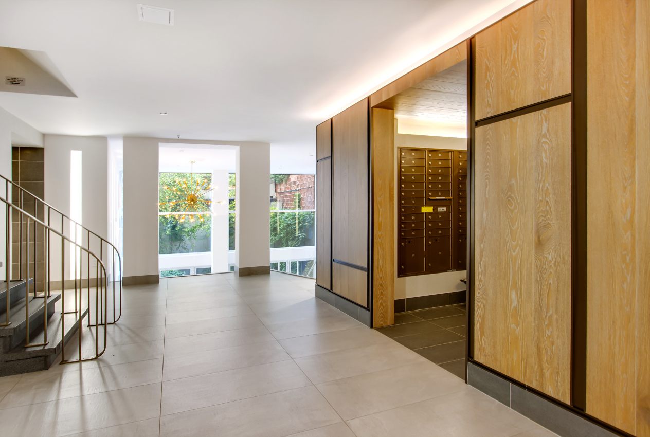 420 West 25th Street, Unit PHB Manhattan, NY 10001 - Photo 9 of 10