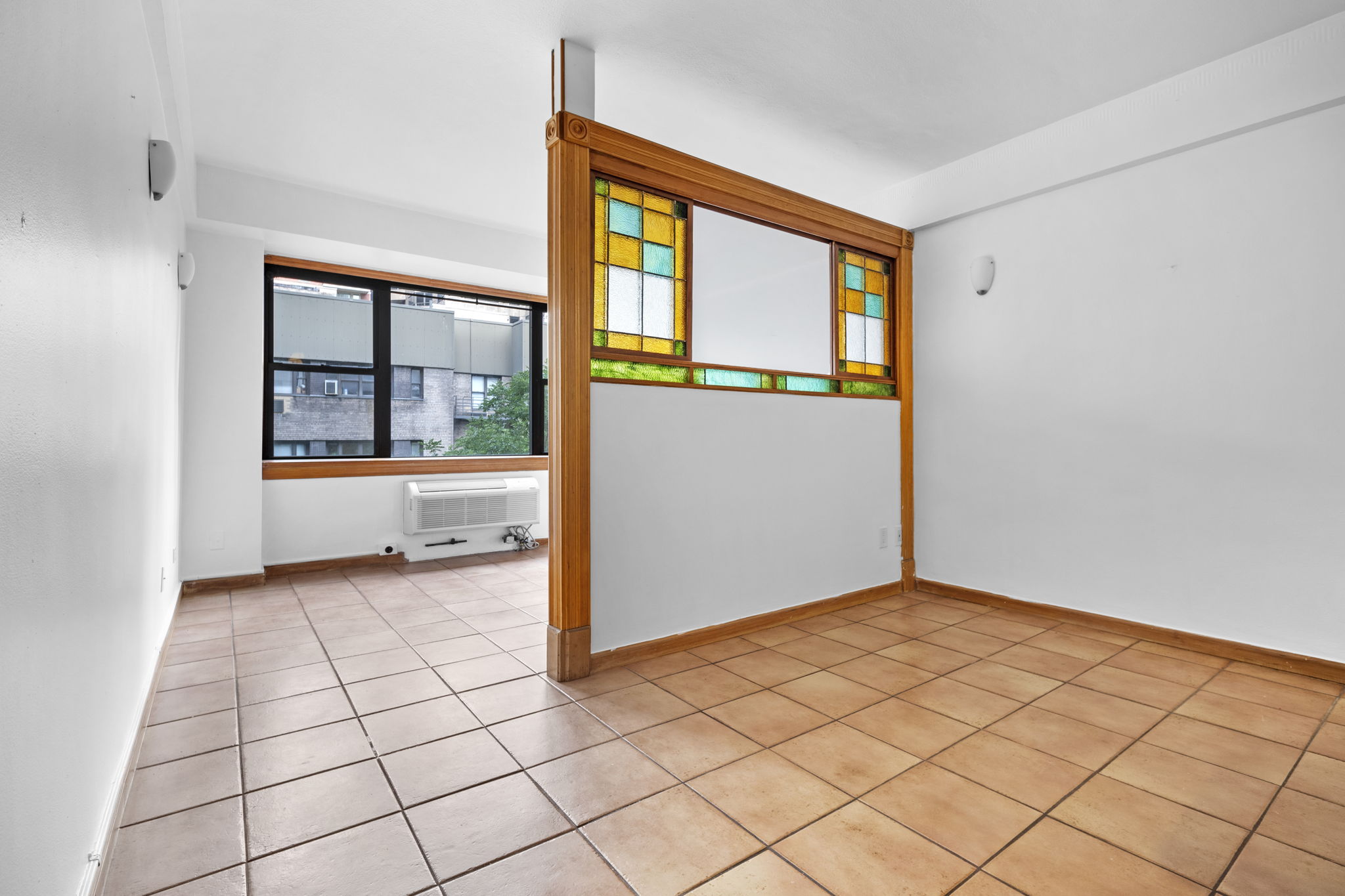 240 East 46th Street, Unit 6E Manhattan, NY 10017 - Photo 3 of 10