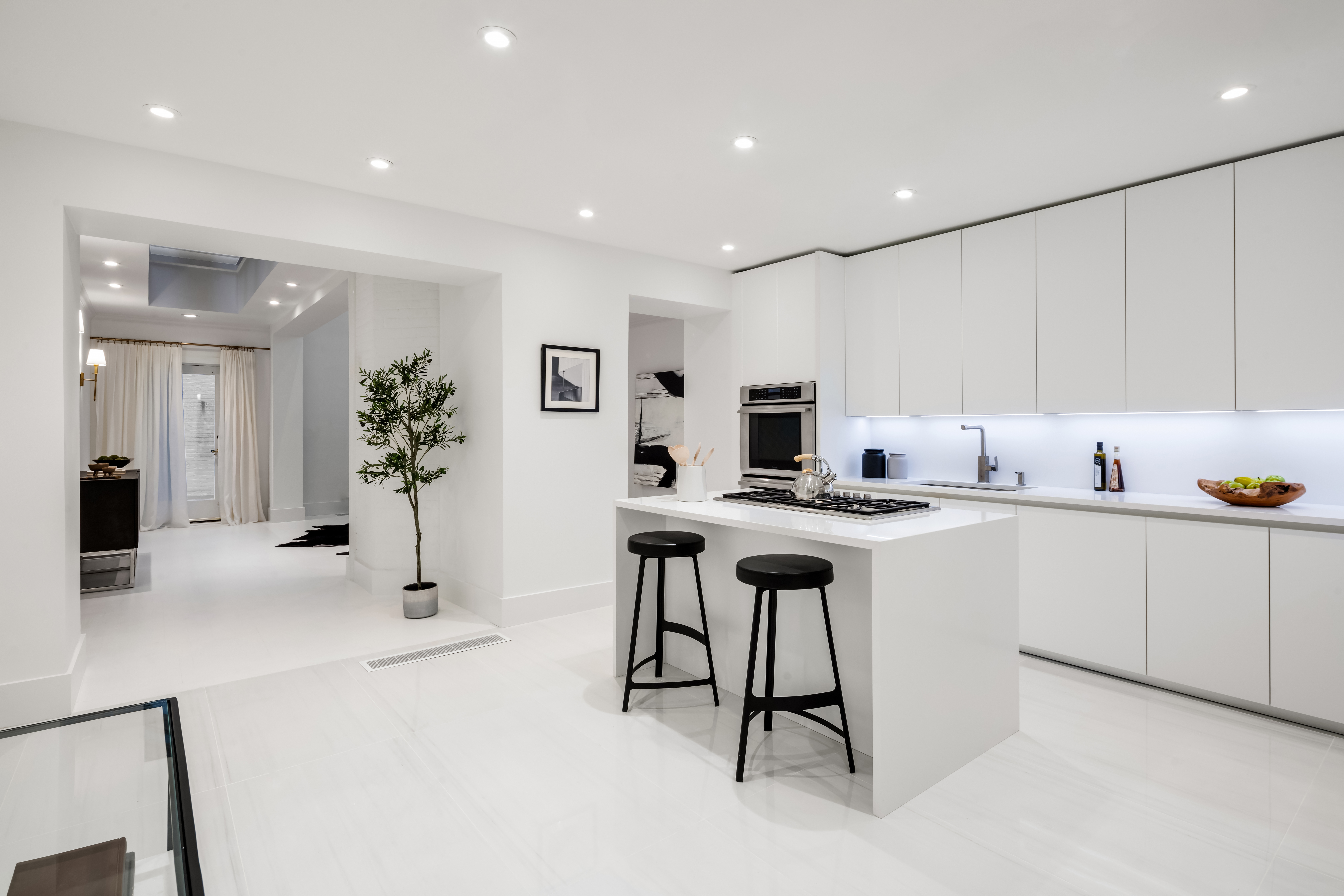 55 East 74th Street Manhattan, NY 10021 - Photo 8 of 30