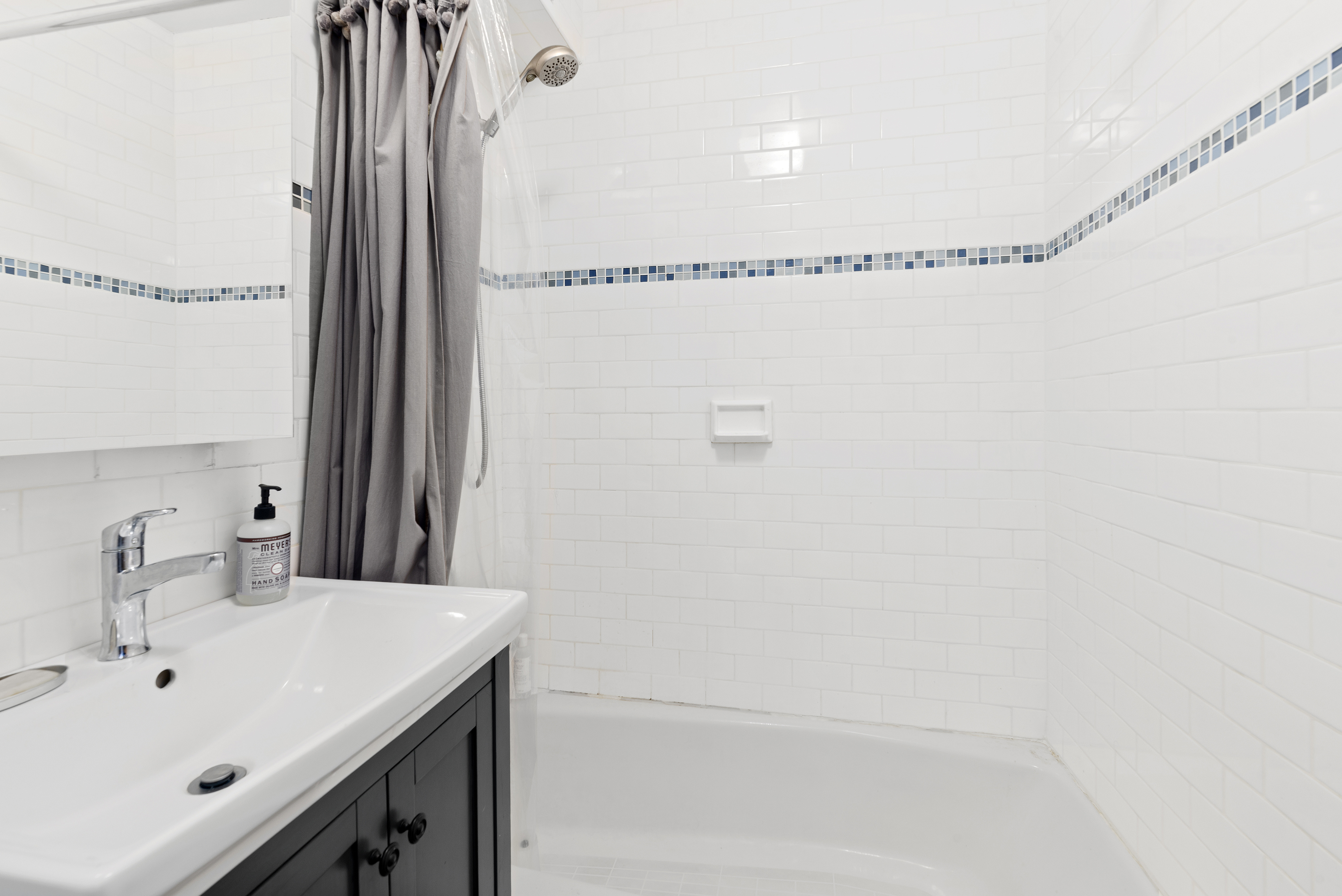 327 East 52nd Street, Unit 5F Manhattan, NY 10022 - Photo 5 of 7